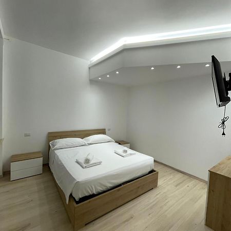 Villa Milano Apt N.4 エクステリア 写真