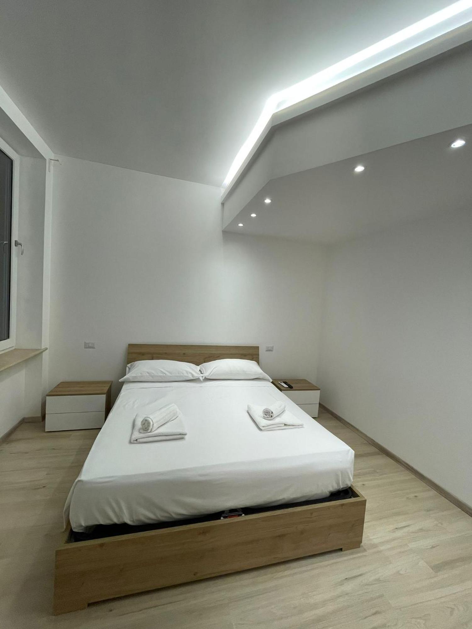 Villa Milano Apt N.4 エクステリア 写真